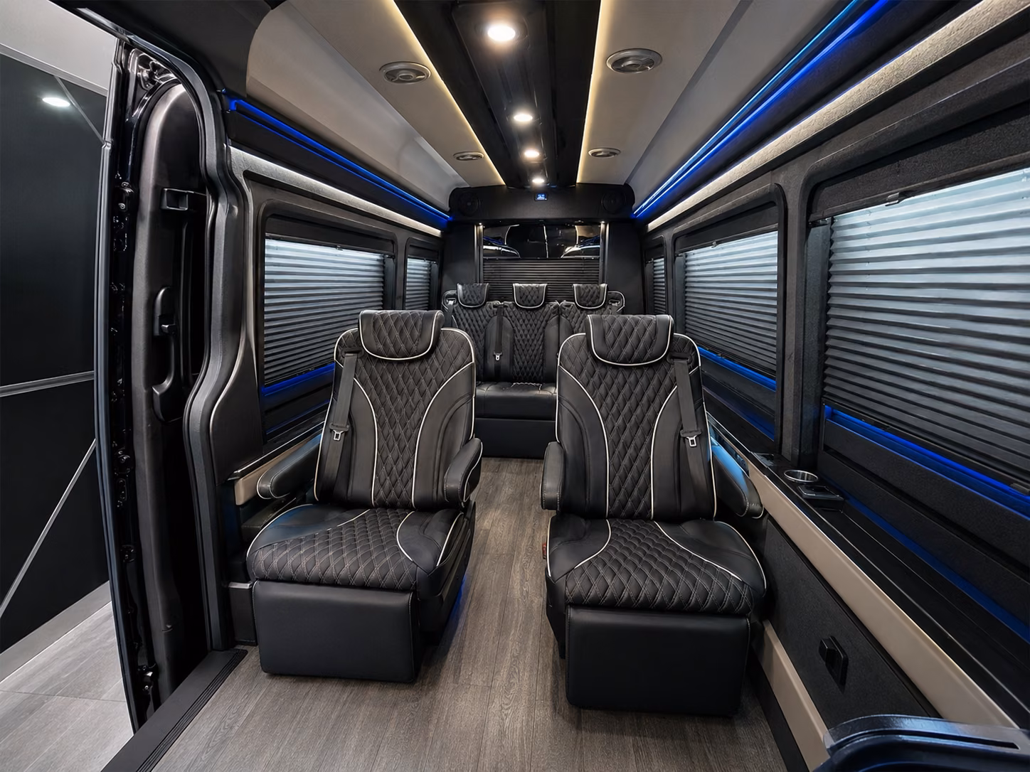 hotel to pdx shuttle buses for conferences and group arrivals